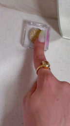 Diamond Dimension Eyeshadow [Pure Gold Dust]